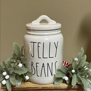 Rae Dunn Baby Jelly Beans Canister in great condition